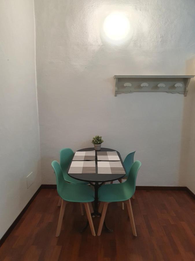 Arena Suite All Comforts - With Free Parking Garage Per Qualified Rate - Con Parcheggio Incluso Per Le Tariffe Qualificanti - Metro Verde Greenline Moscova Milan Bagian luar foto